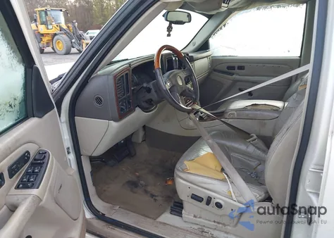 2004 Cadillac Escalade Standard from USA, damaged, VIN 1GYEC63T54R252389